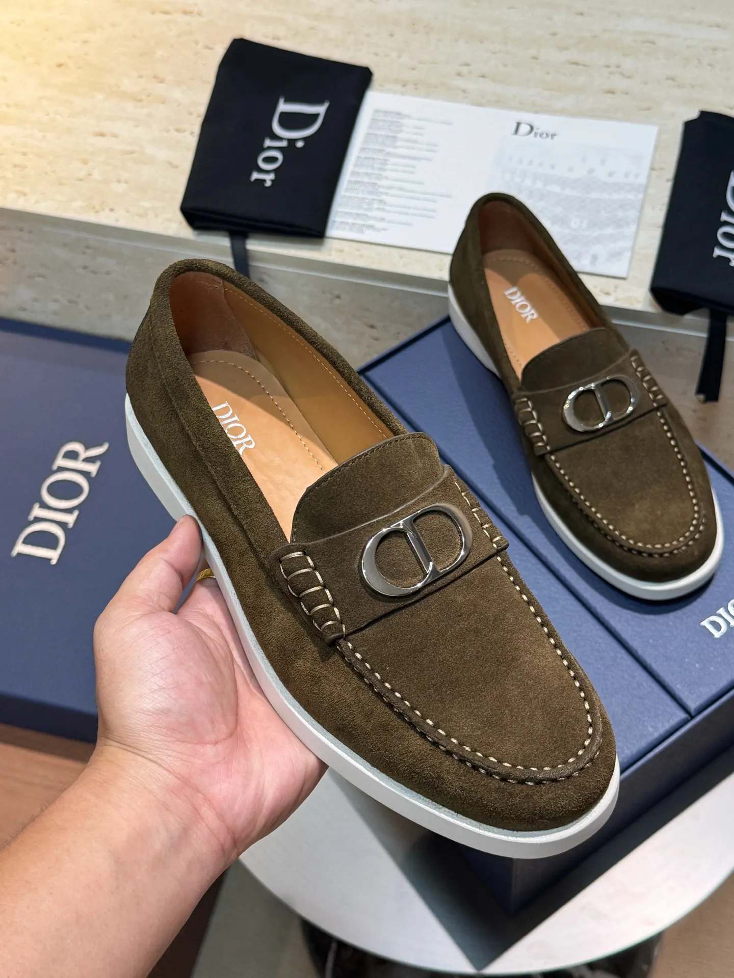 Men's Men's Shoes 💰440 [New Style] 🏃‍♂️🏃‍♂️Dio*Granville Dior - Men's Lace-up Casual Shoes - Original Reproduction Buy the original version and get a one-to-one reproduction. It is a casual dress shoe. Crafted from luxuriously soft navy suede, it features an Oblique printed panel on the upper. The lightweight white rubber sole adds sophistication, with an Oblique pattern engraved on the outsole and branding on the back. Adds elegance to any casual look. Imported cowhide suede + imported cowhide lining + original outsole Size: 39-44 (45 46 customized)